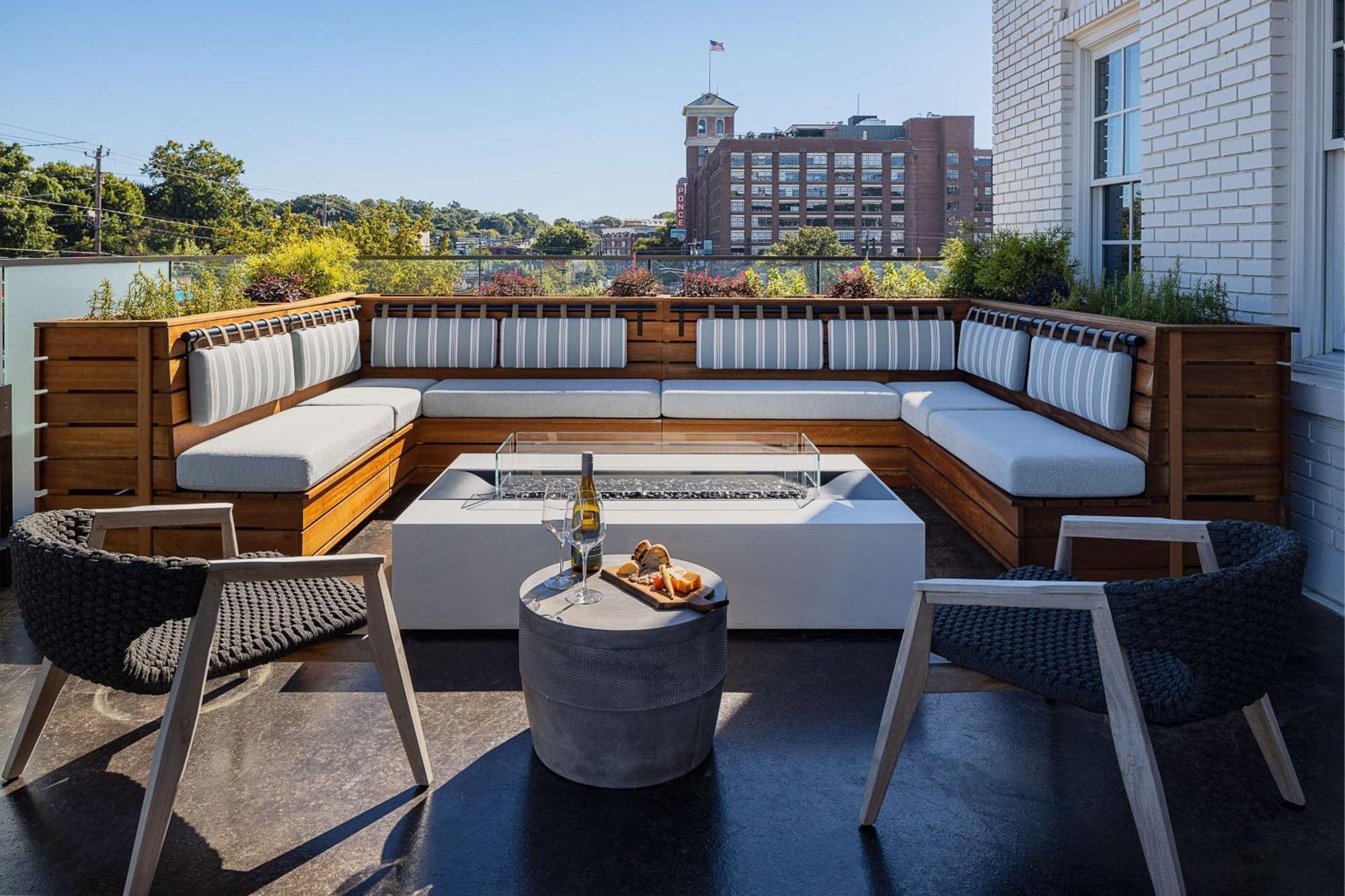 Wylie Hotel Atlanta, Tapestry Collection By Hilton Luaran gambar